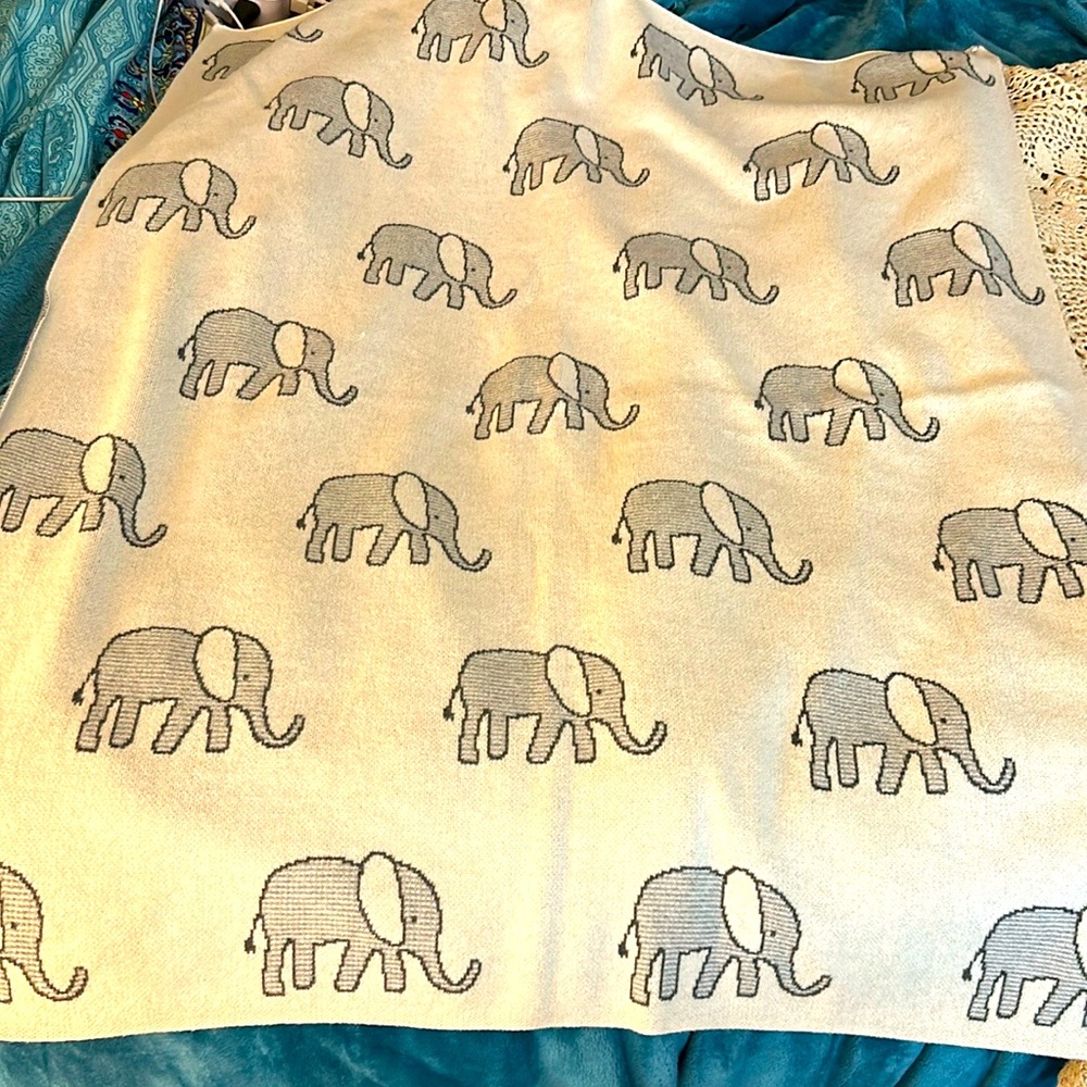 Made in India Soft Elephant Patterned Blanket